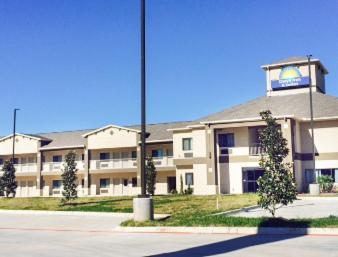 Days Inn & Suites by Wyndham Katy — hotel in Katy