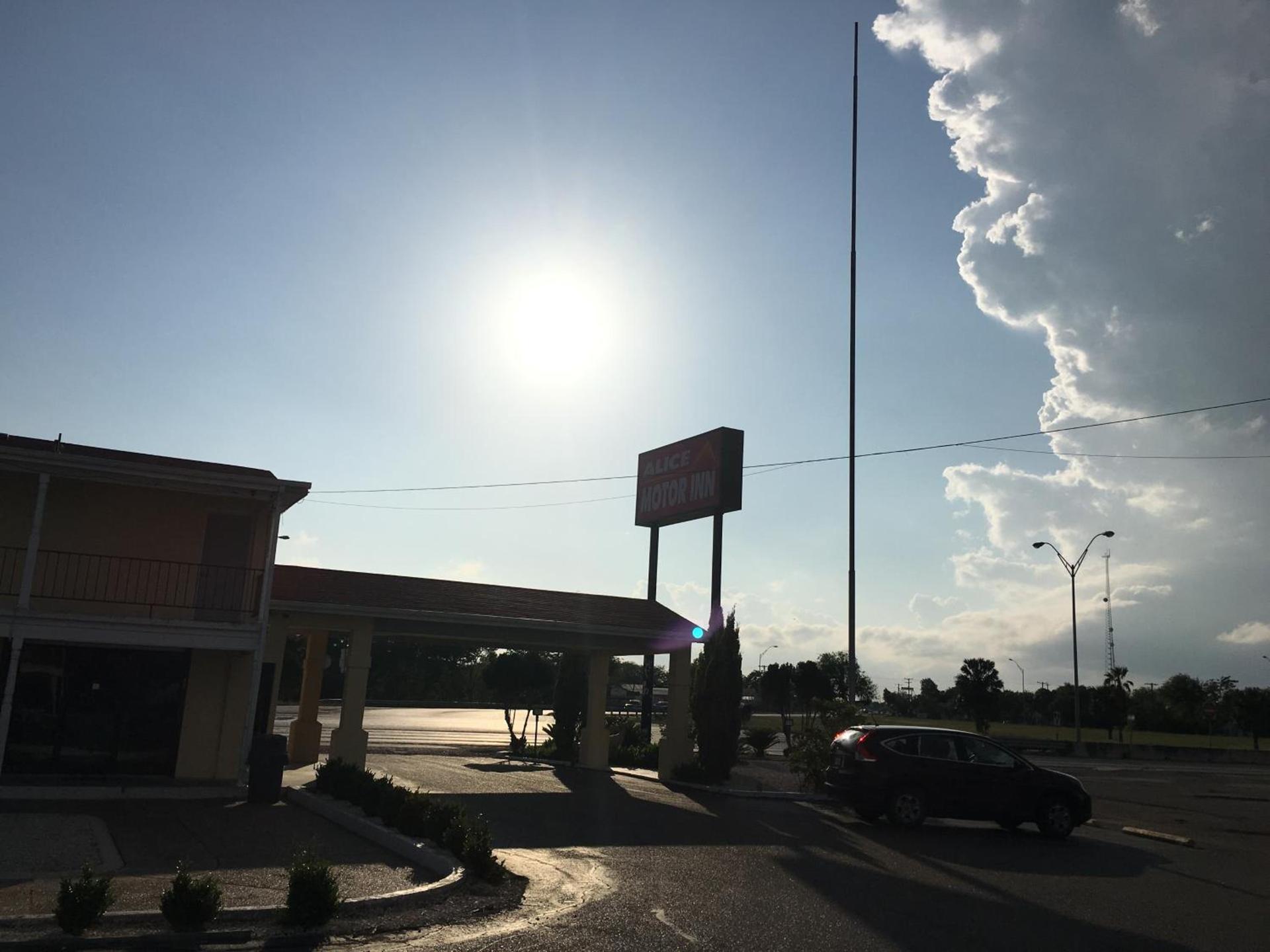 Alice Motor Inn — hotel in Alice