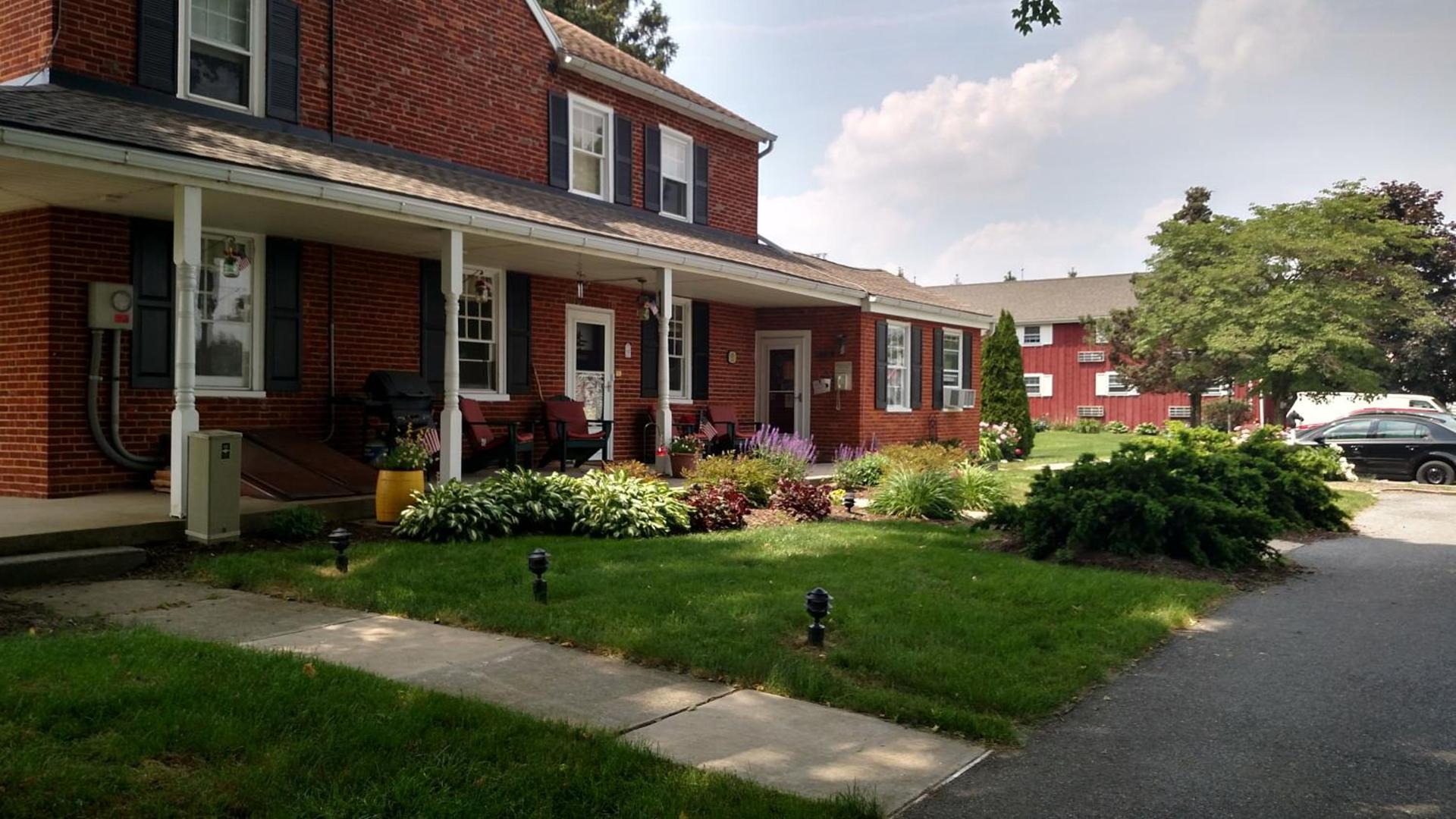 Spruce Lane Lodge and Cottages — hotel in Smoketown