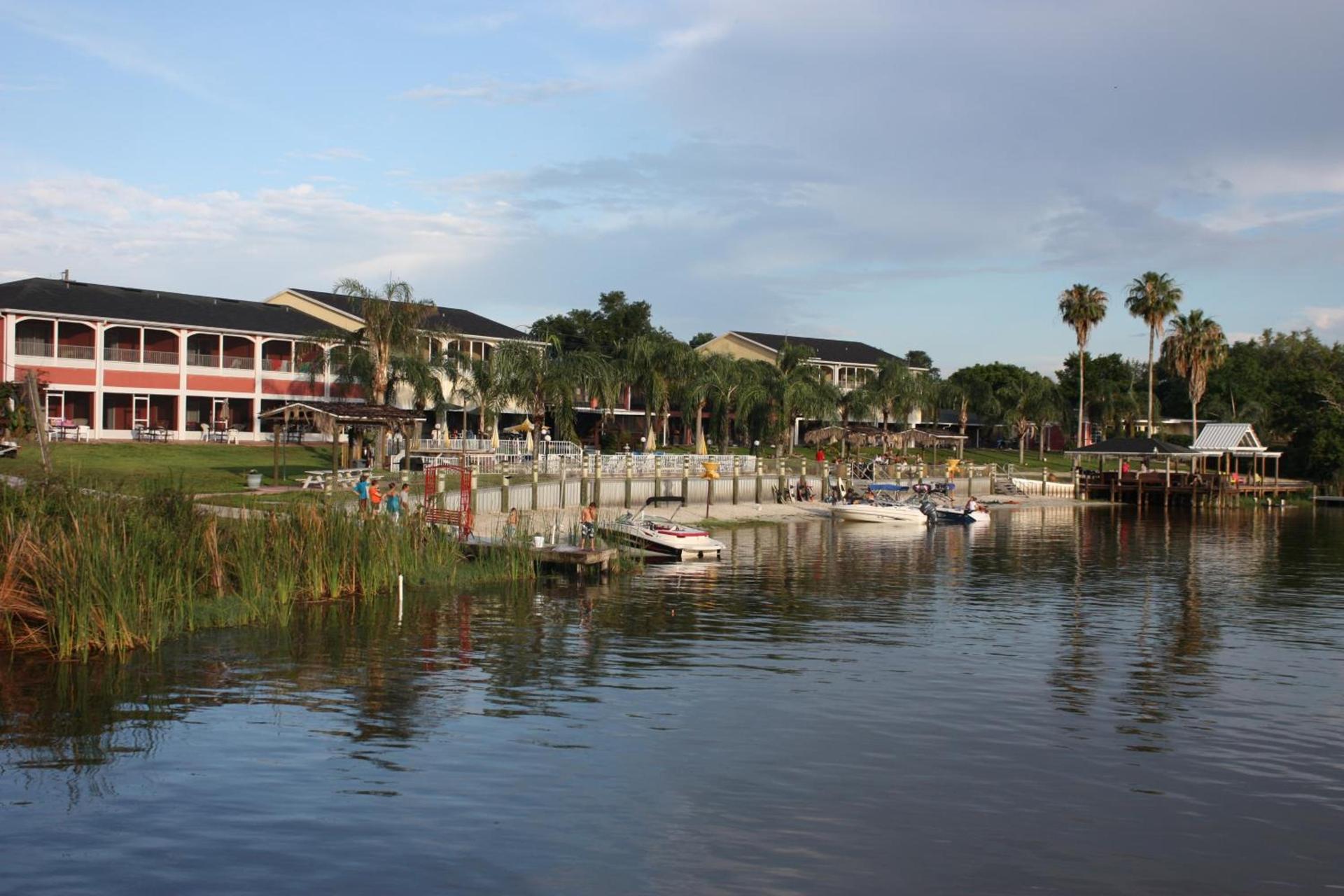 Lake Roy Beach Inn - Winter Haven — hotel in Winter Haven