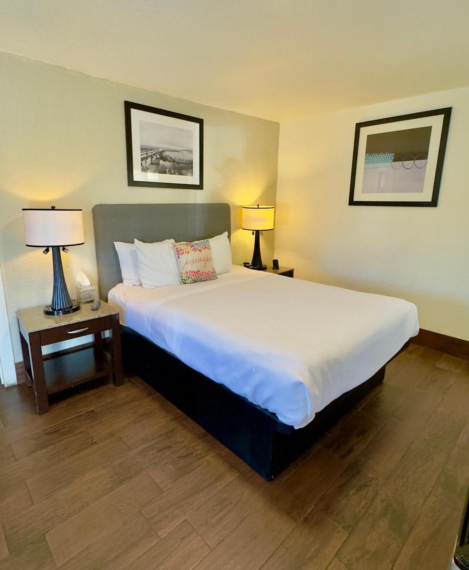 Budget Motel — hotel in Gilroy