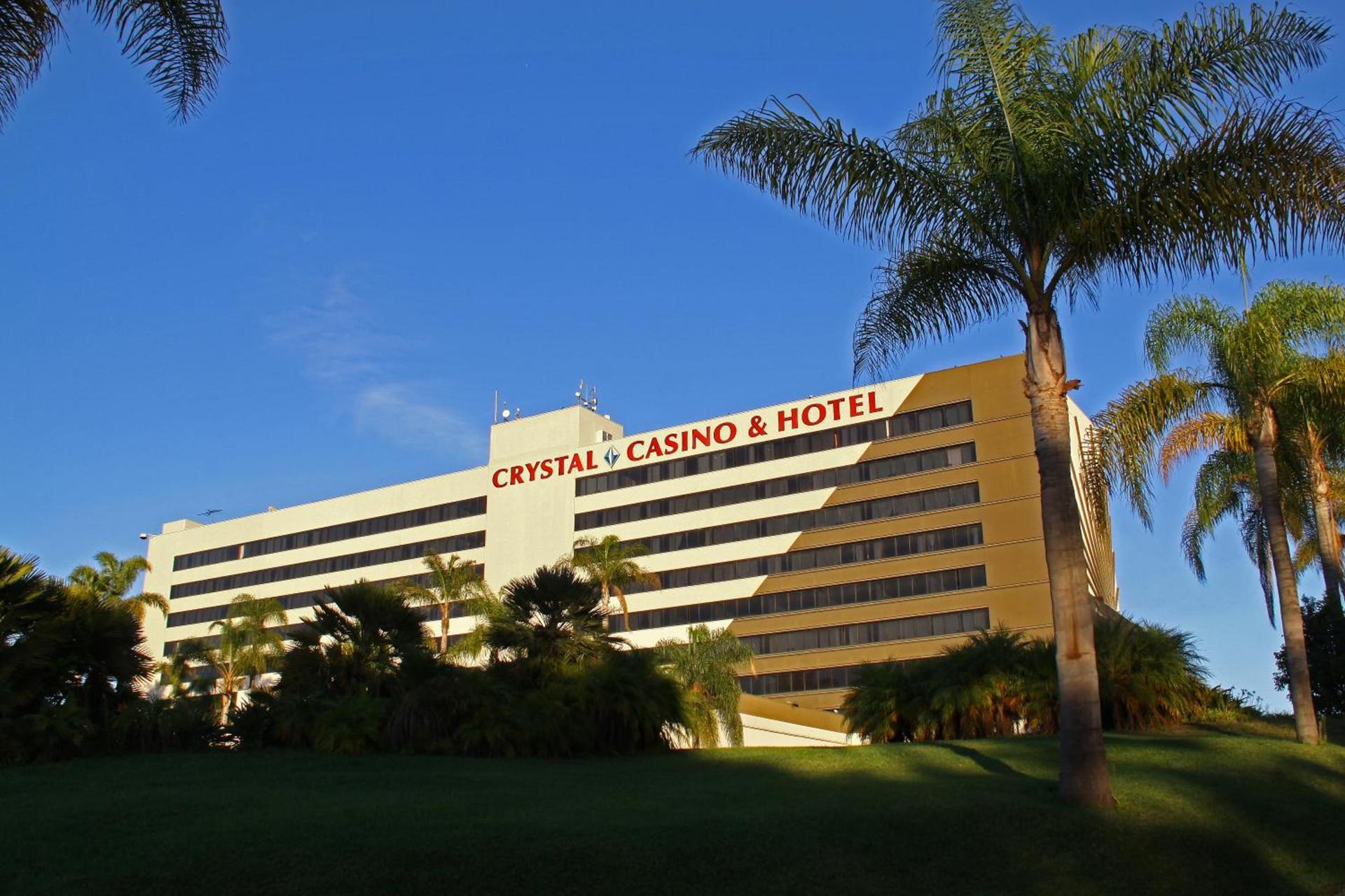 LA Crystal Hotel -Los Angeles-Long Beach Area — hotel in Carson
