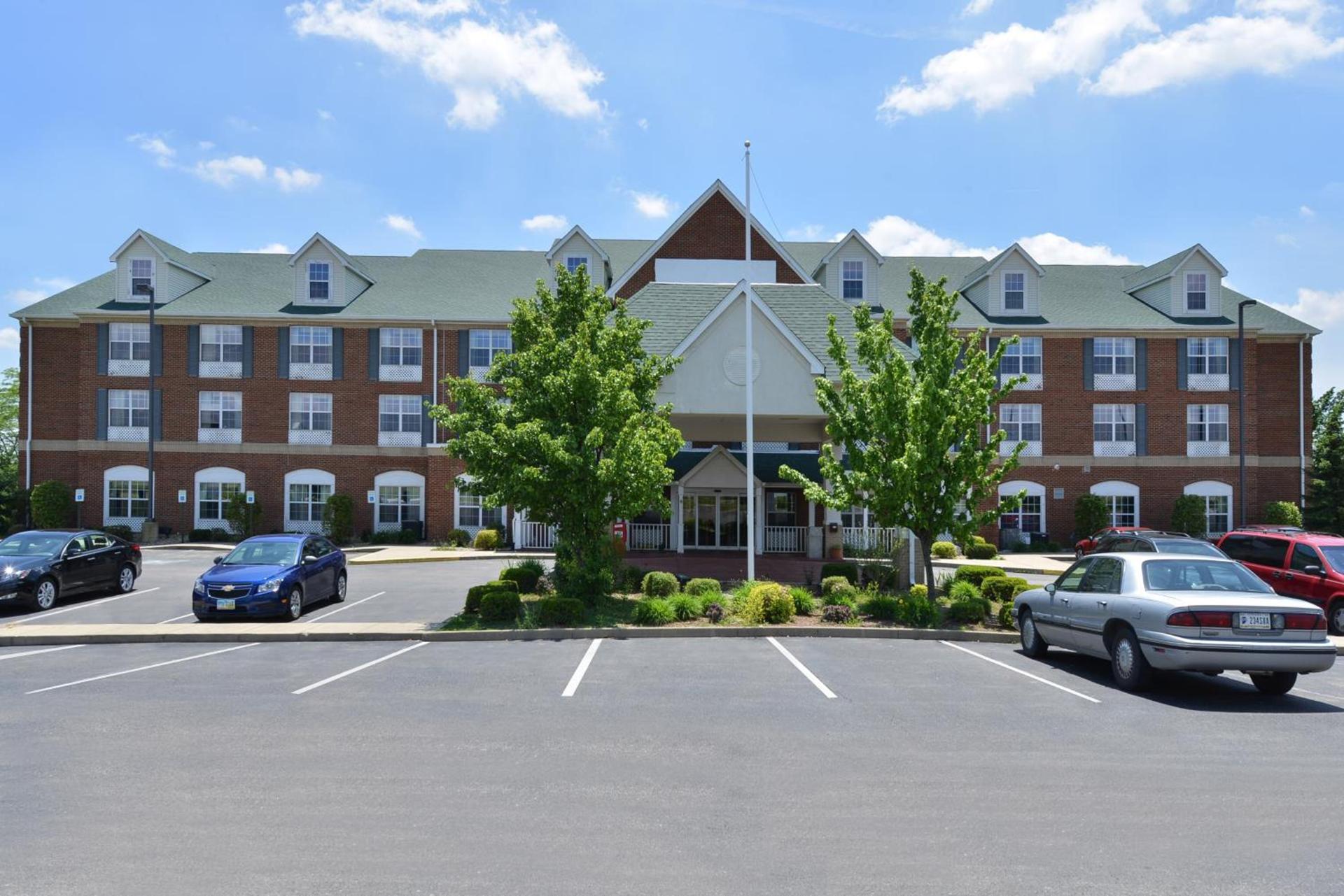 BlissPoint Inn & Suites Marion — hotel in Marion