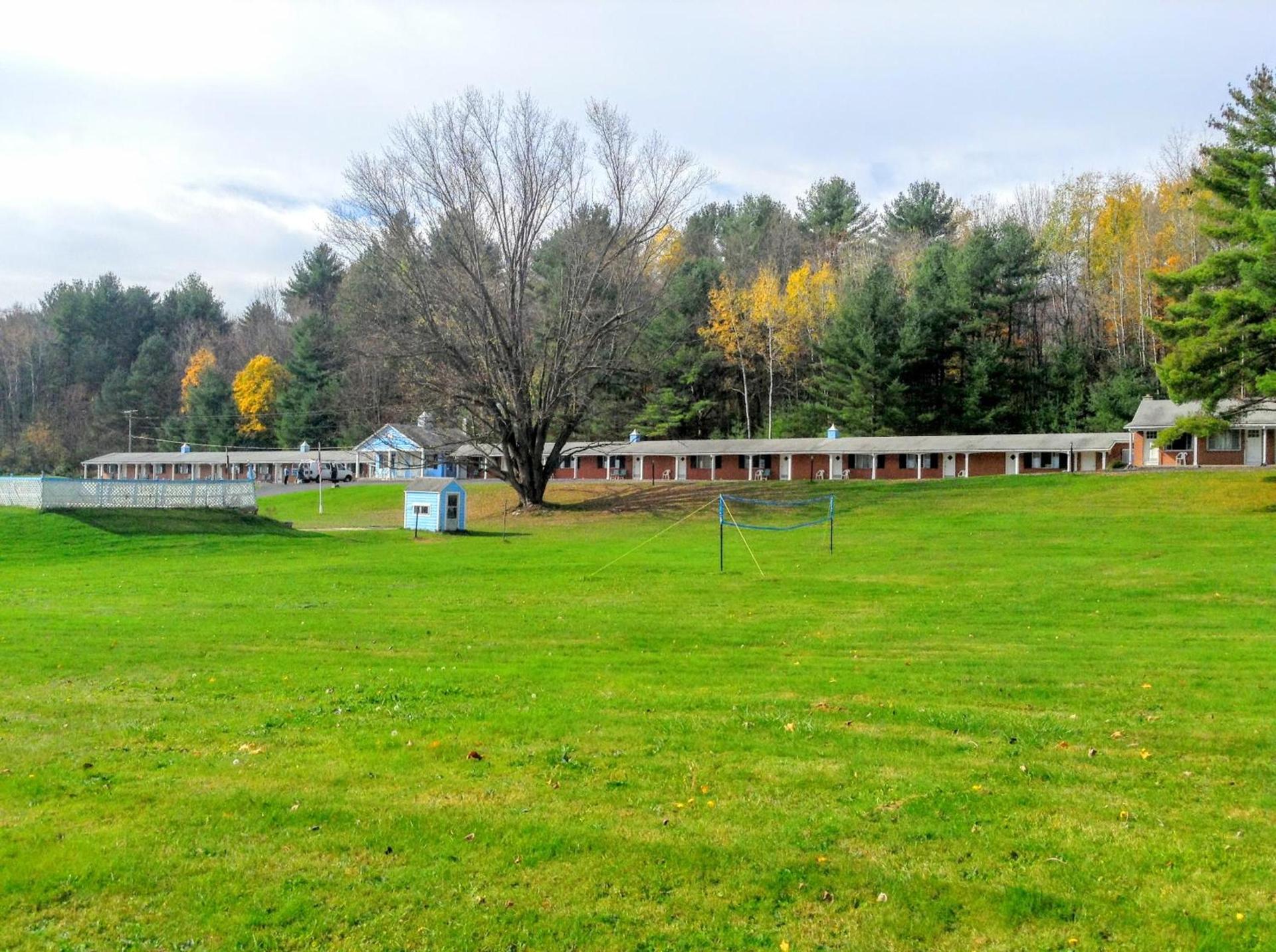Starlight Inn — hotel in Bennington