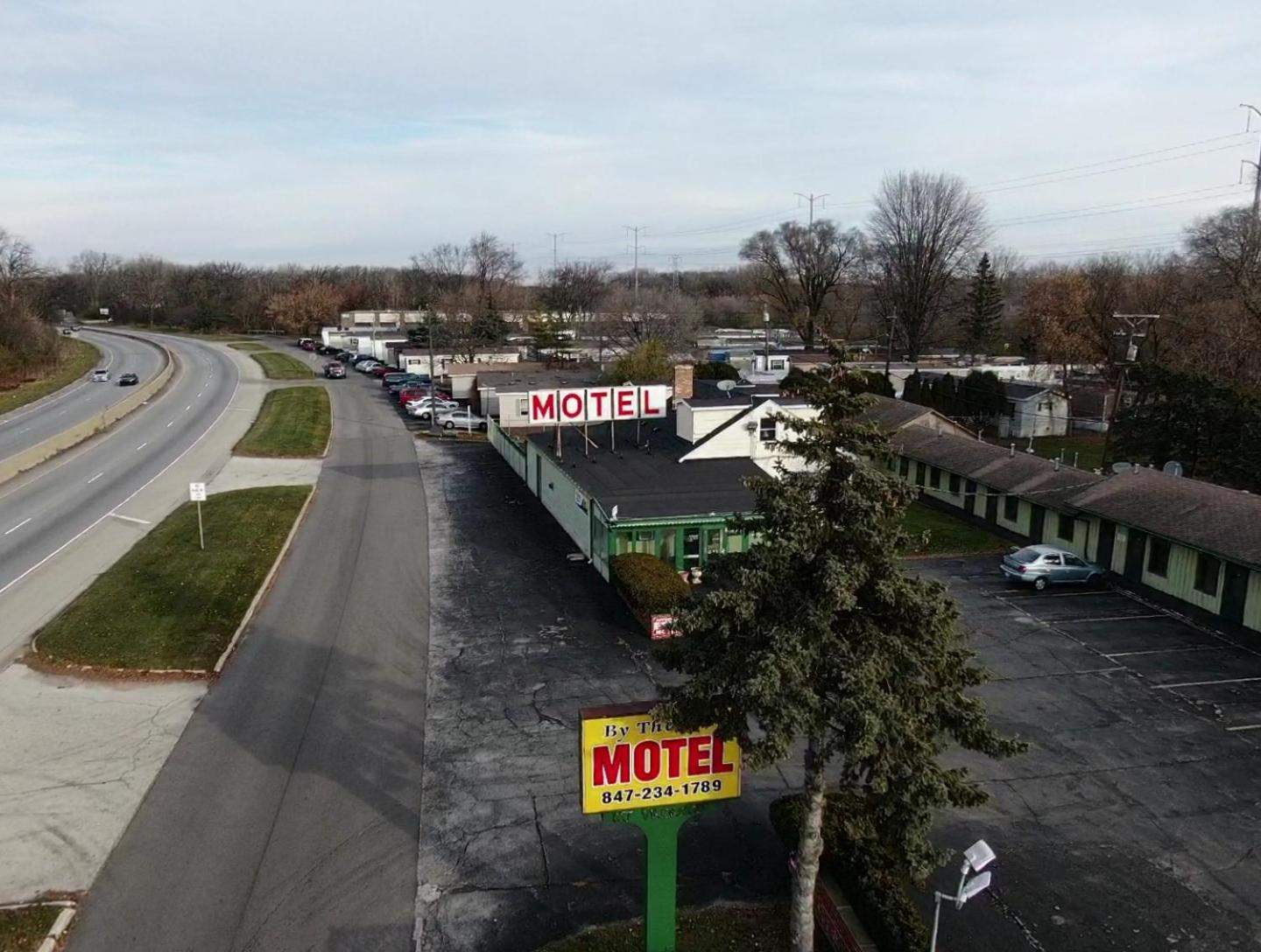 By The Way Motel Lake Bluff