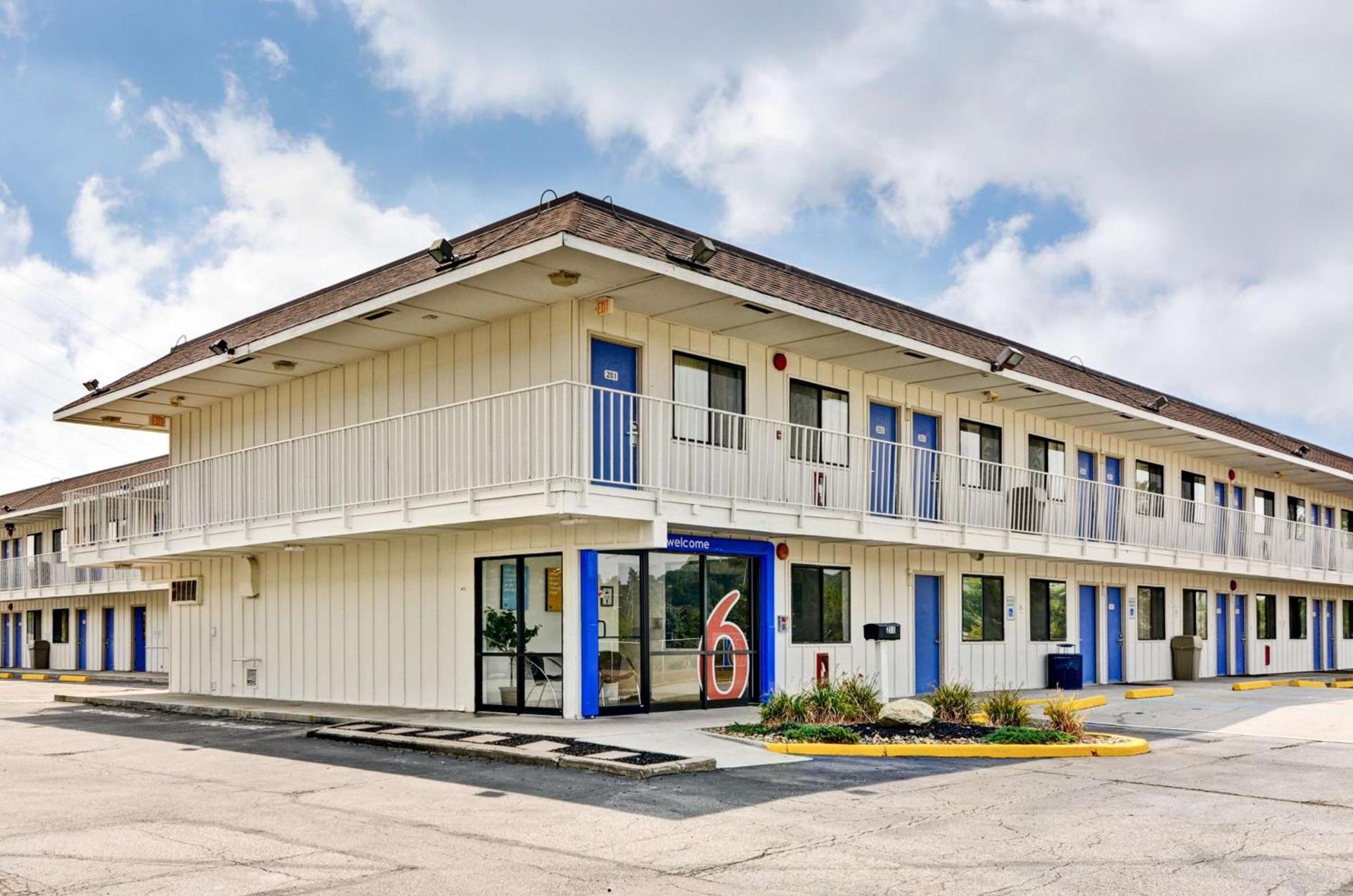 Go2 By Relianse-Pittsburgh, PA - Crafton — hotel in Pittsburgh