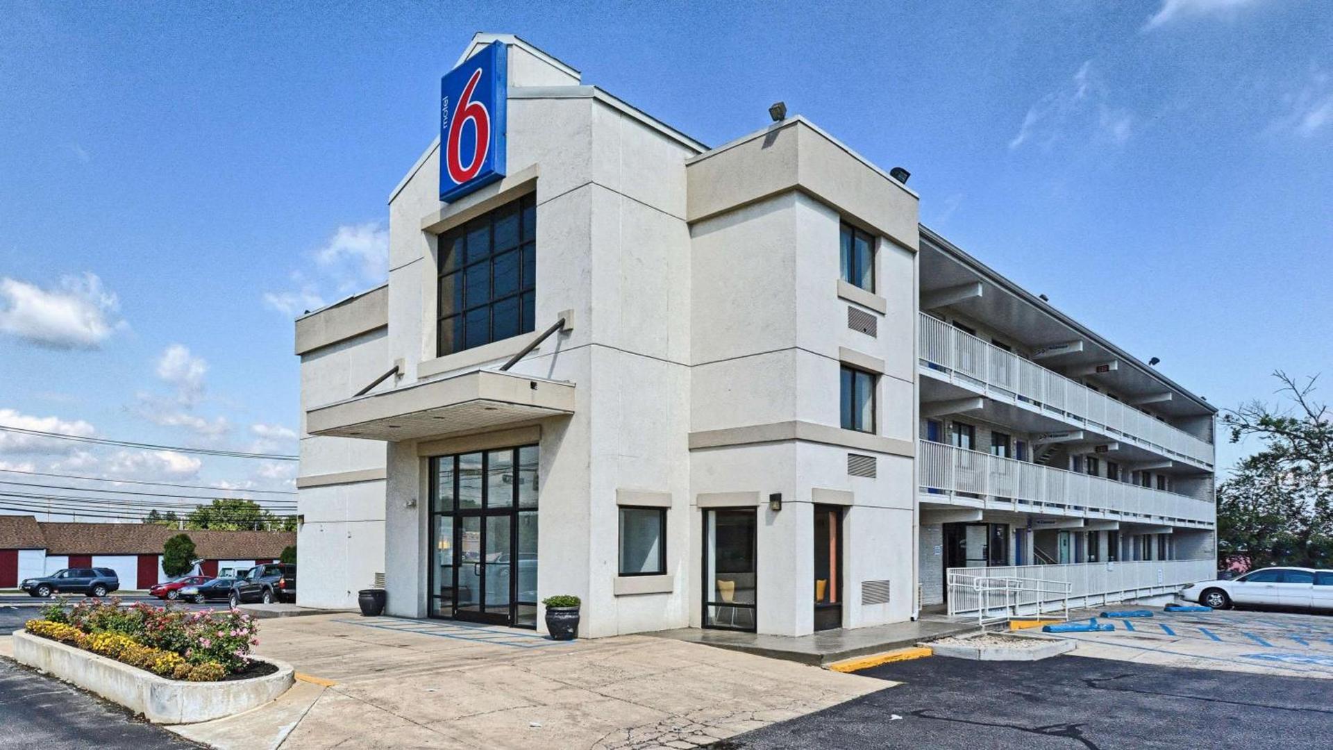 Motel 6-Maple Shade Township, NJ - Philadelphia - Mt Laurel — hotel in Maple Shade