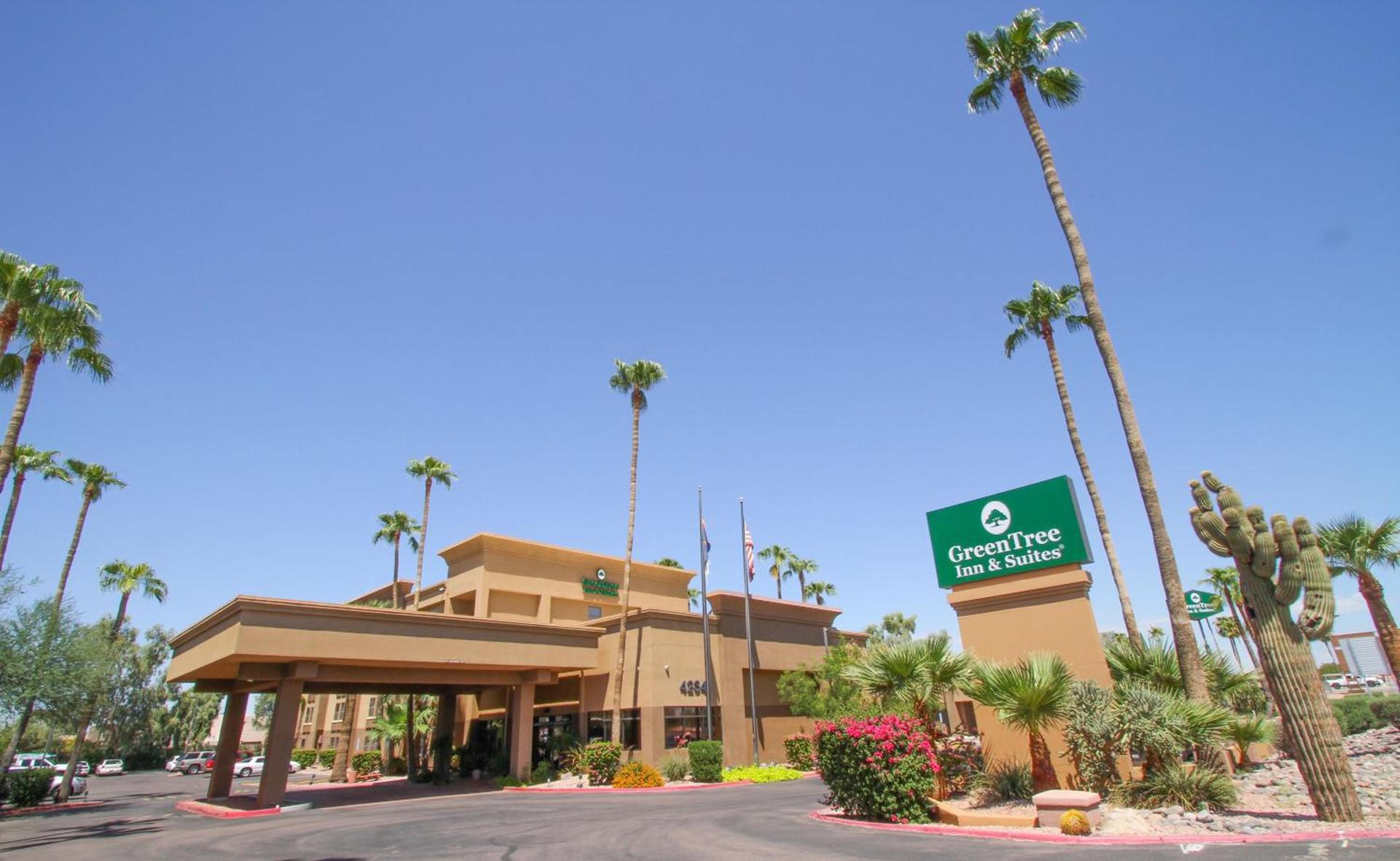 GreenTree Inn & Suites Phoenix Sky Harbor — hotel in Phoenix