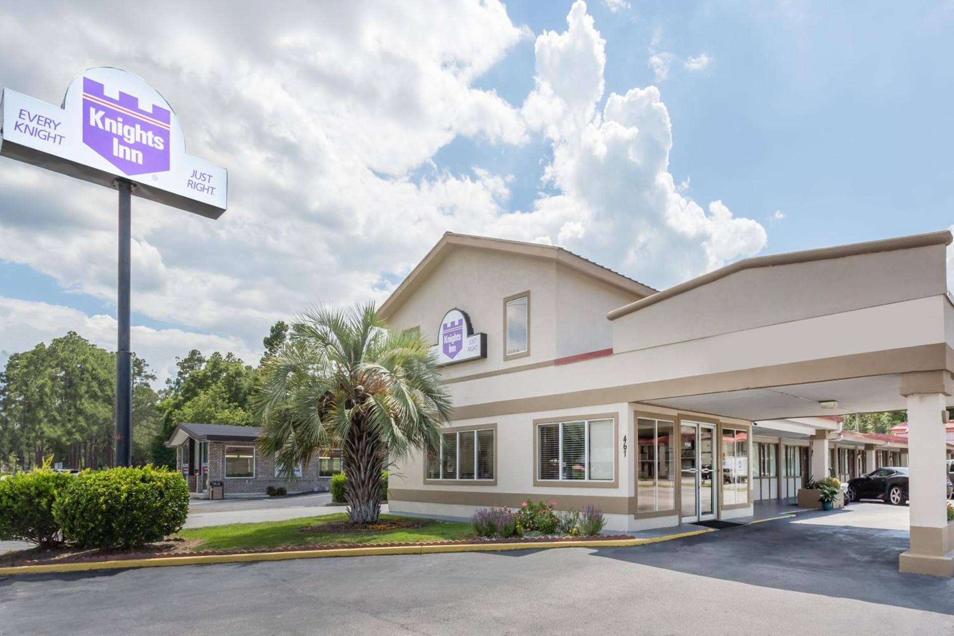 Knights Inn Statesboro — hotel in Statesboro
