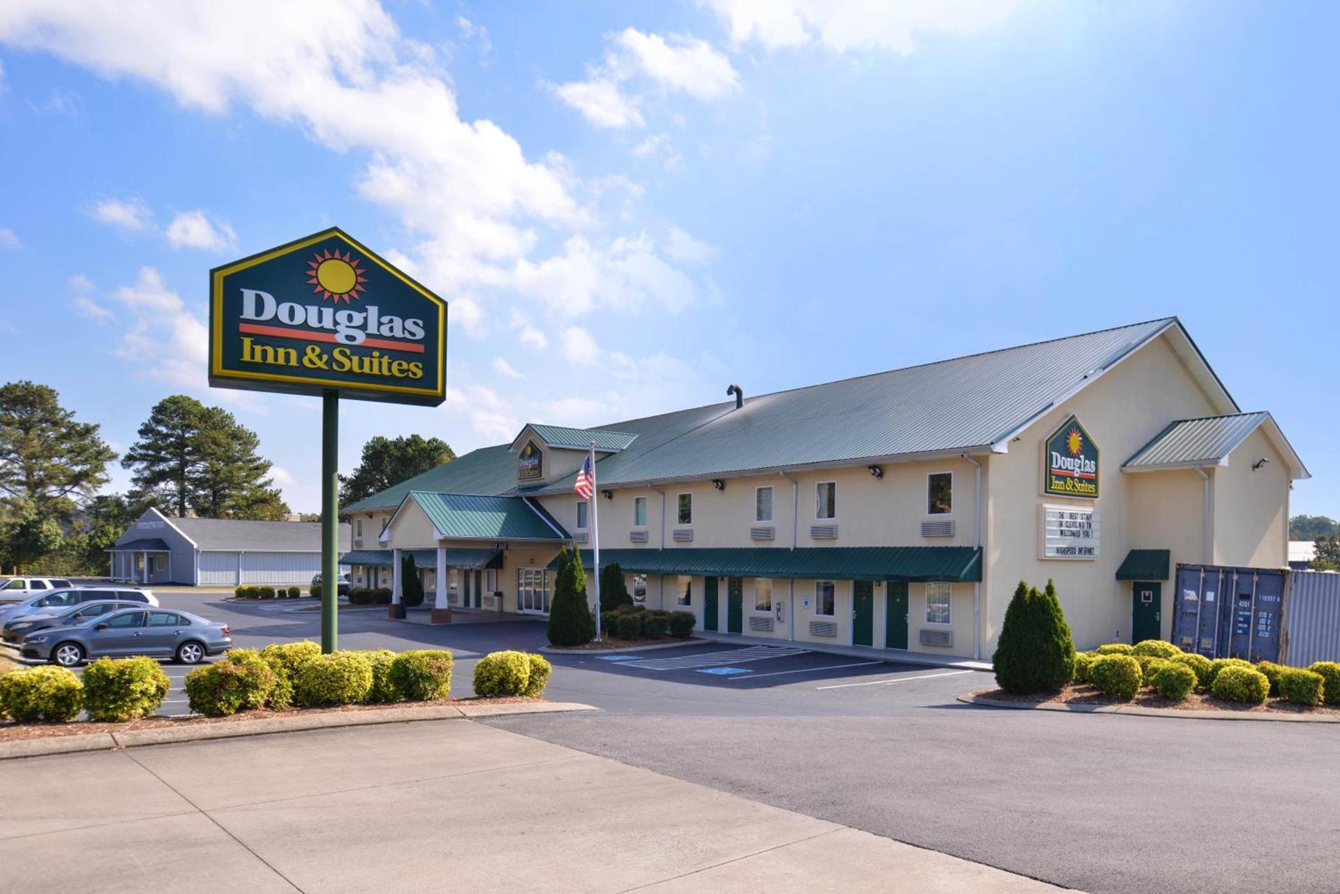 Douglas Inn & Suites — hotel in Cleveland