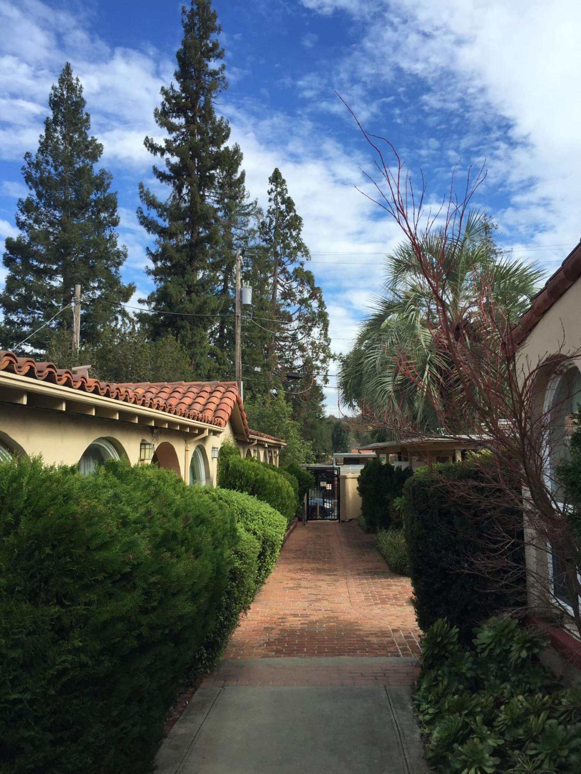 Los Gatos Garden Inn Hotel