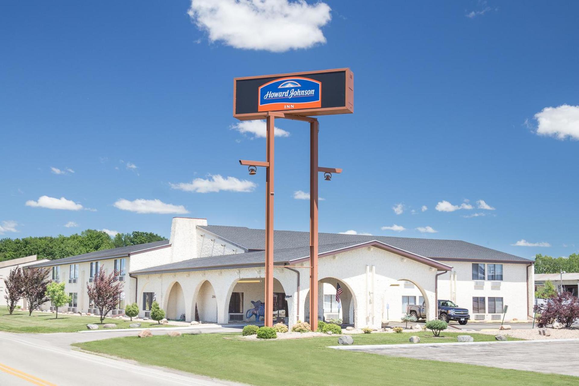 Howard Johnson by Wyndham Appleton — hotel in Appleton