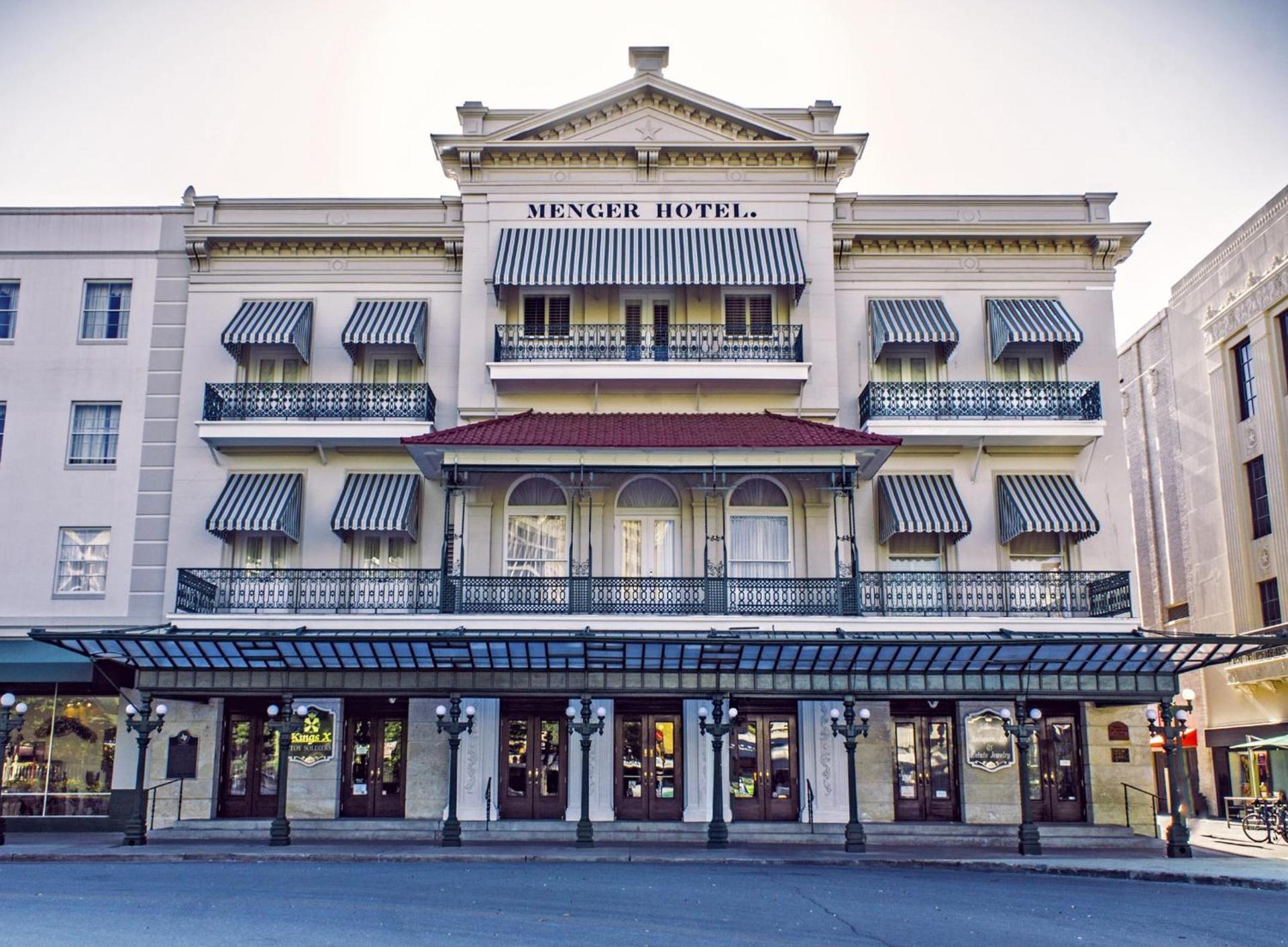 Menger Hotel — hotel in San Antonio