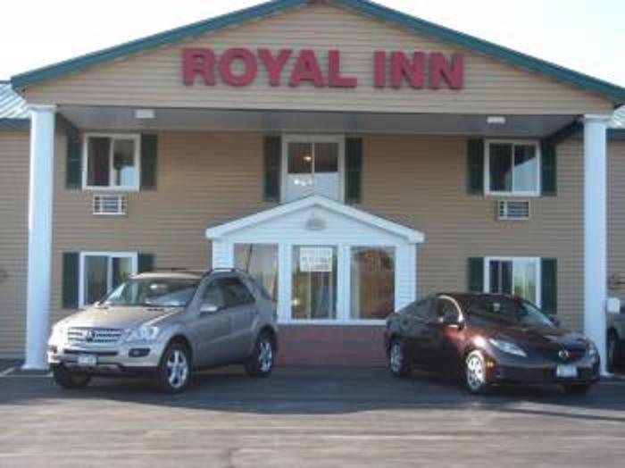 Royal Inn Motel — hotel in Watertown