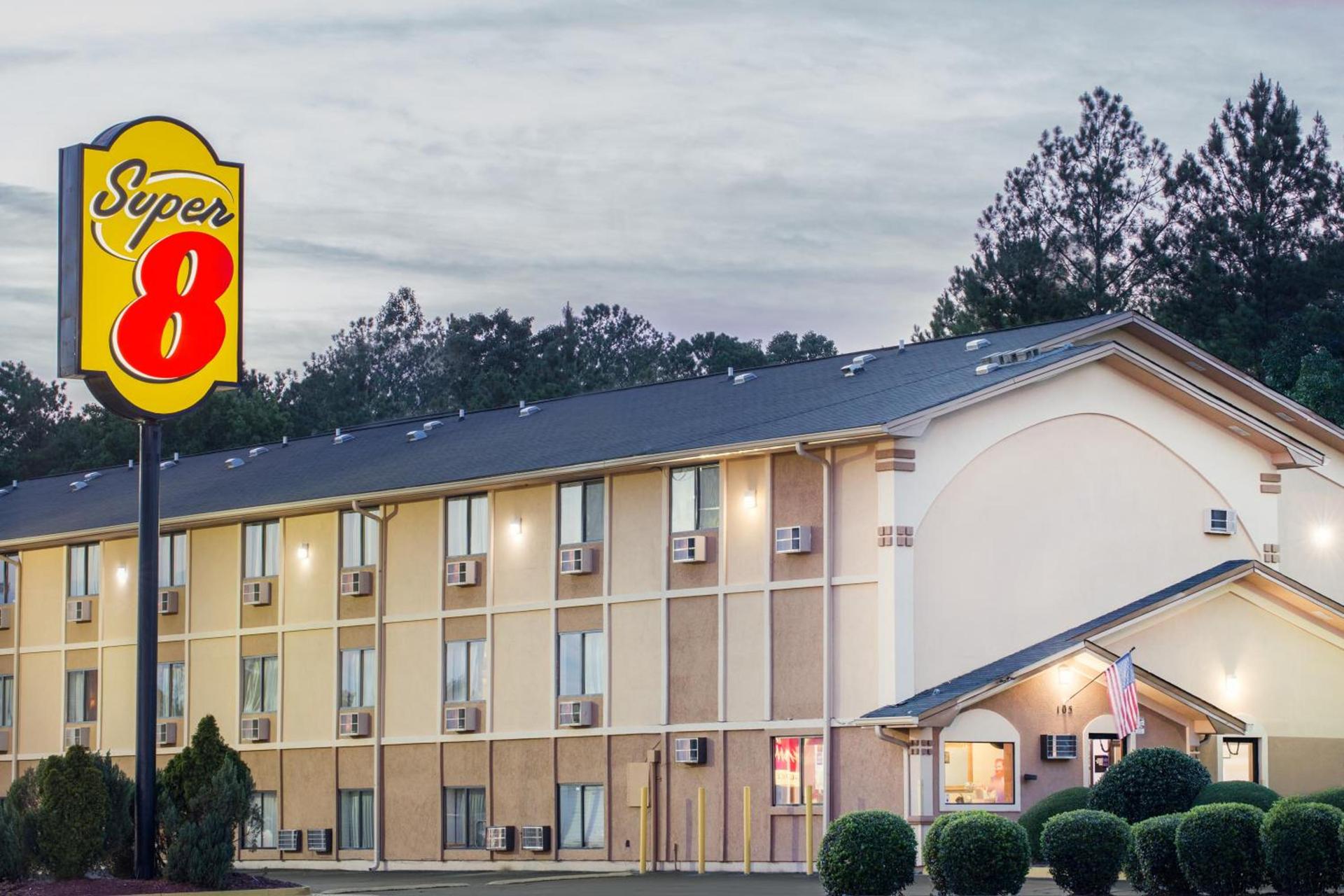 Super 8 by Wyndham Warner Robins — hotel in Warner Robins