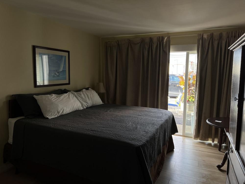 SHIPS INN Hotel — hotel in Hampton