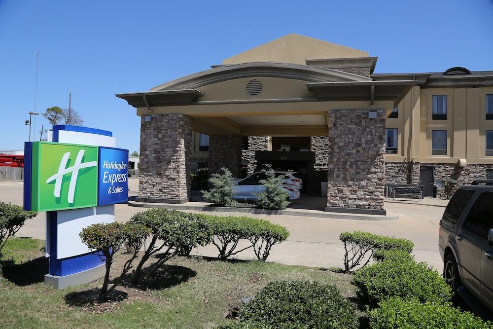 Holiday Inn Express Hotel & Suites Cleveland by IHG — hotel in Cleveland