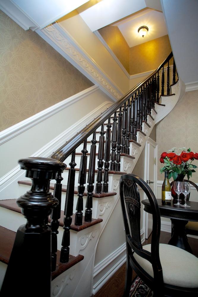 Guesthouse at Norwalk Inn — hotel in Norwalk