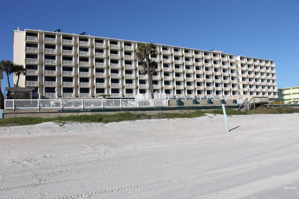 The Maverick Resort