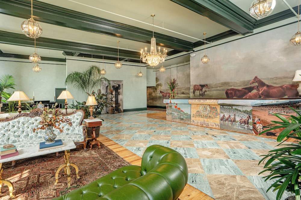 The Aldenberg Hotel