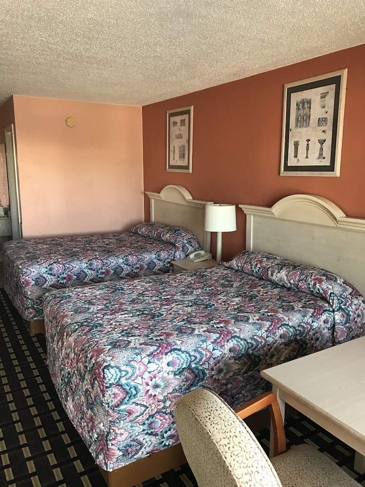 Travelodge by Wyndham Thomasville AL