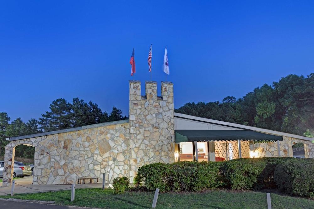Knights Inn Austell — hotel in Austell