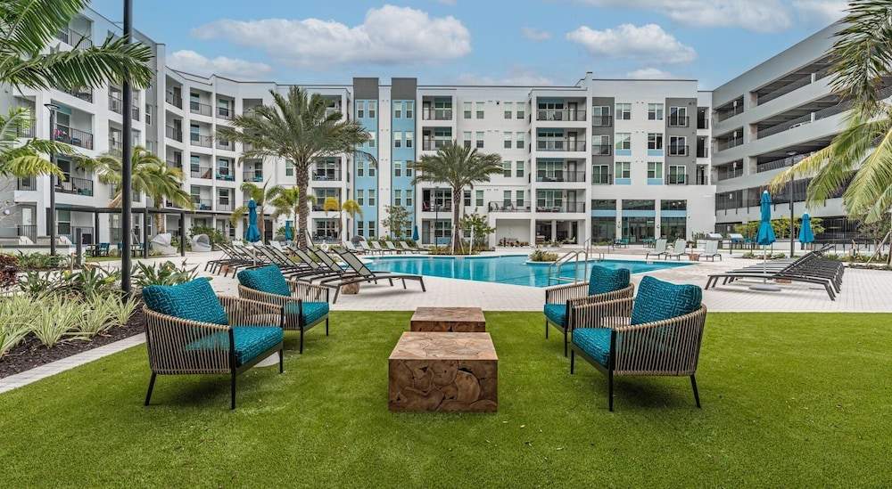 Landing Apartments - Cape Coral