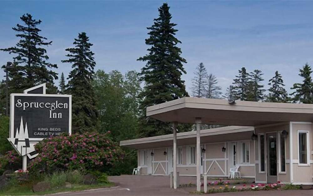 Spruceglen Inn