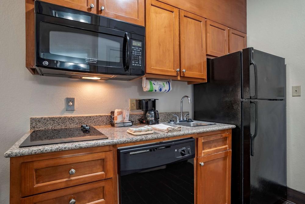 MainStay Suites Denham Springs - Baton Rouge East — hotel in Denham Springs