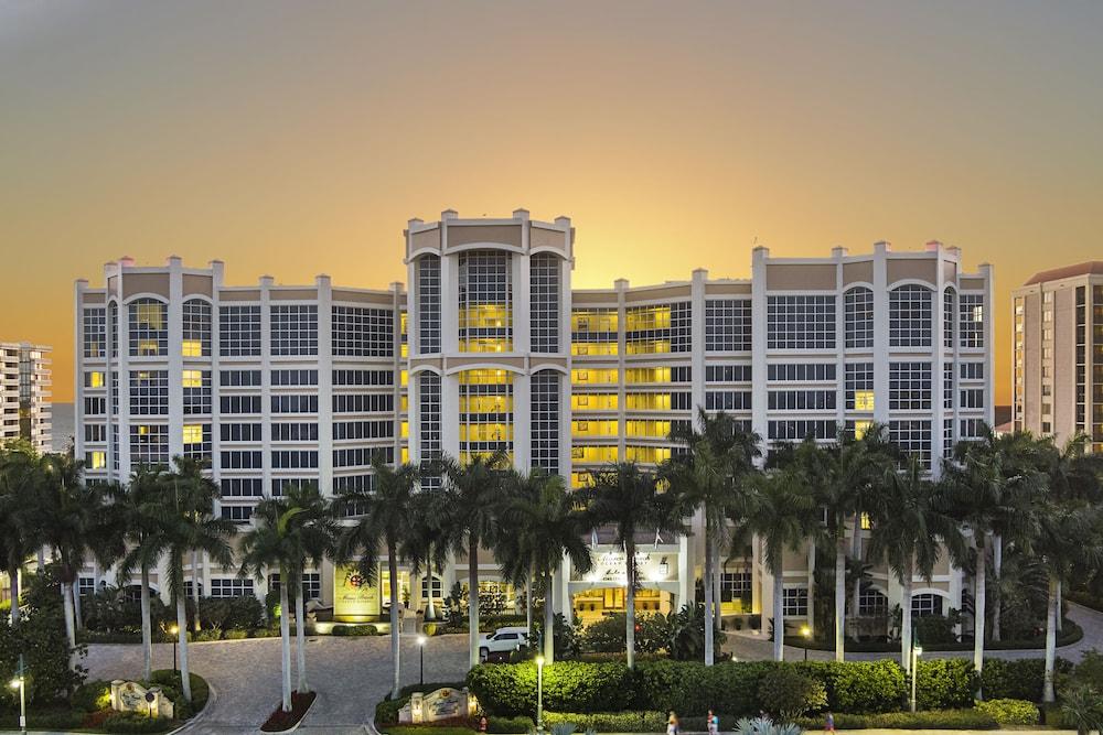 Marco Beach Ocean Suites — hotel in Marco Island