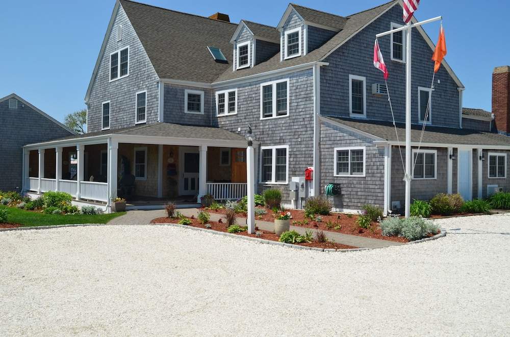 Beach Breeze Inn