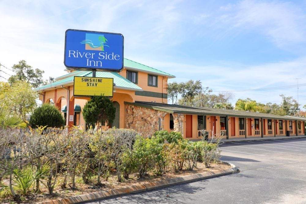 River Side Inn