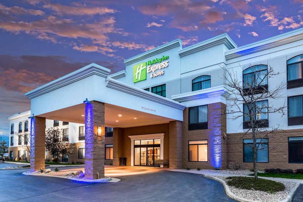 Holiday Inn Express & Suites Cedar Falls - Waterloo by IHG — hotel in Cedar Falls