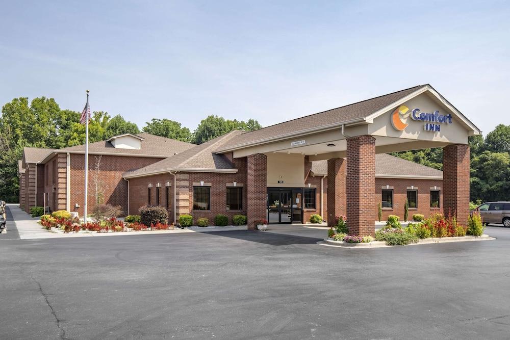 Comfort Inn Marion near Downtown & Blue Ridge PKWY — hotel in Marion