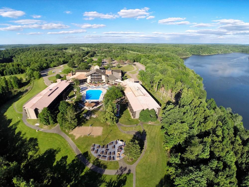 Salt Fork Lodge and Conference Center — hotel in Cambridge