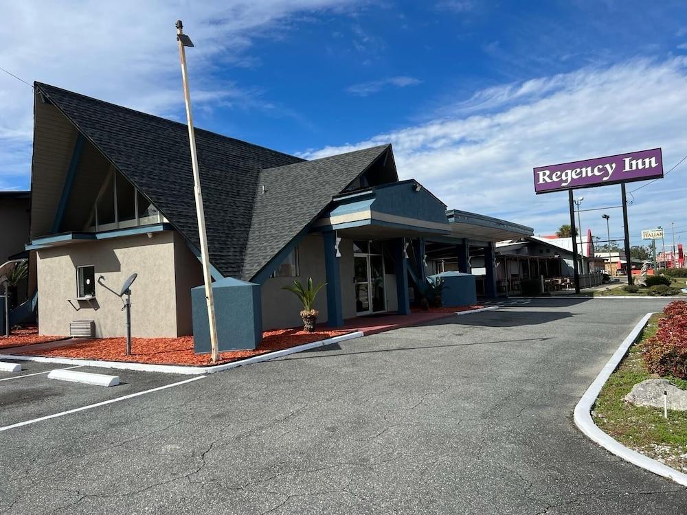 Regency Inn — hotel in Perry