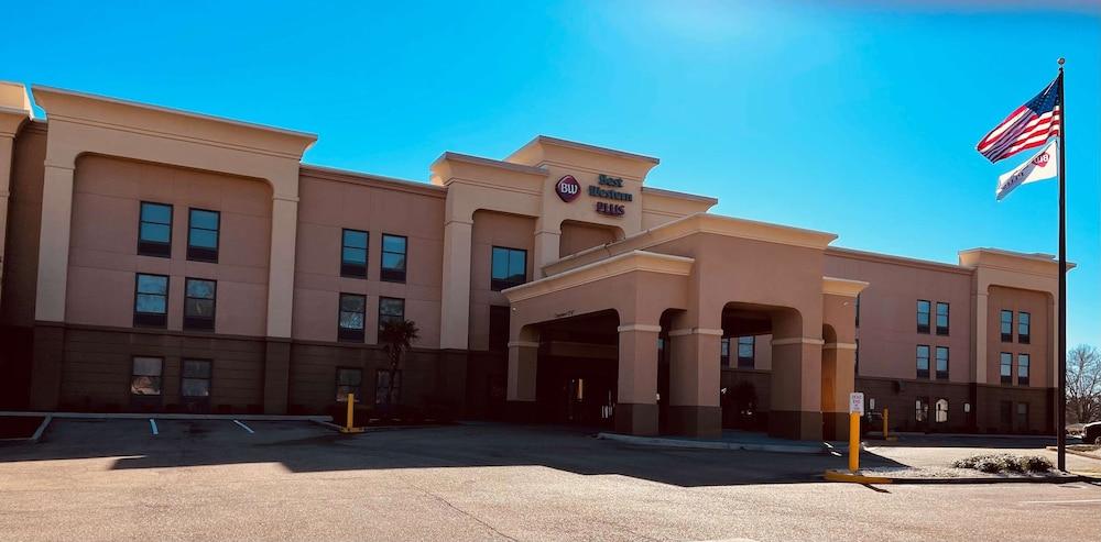 Best Western Plus Clinton/Jackson — hotel in Clinton