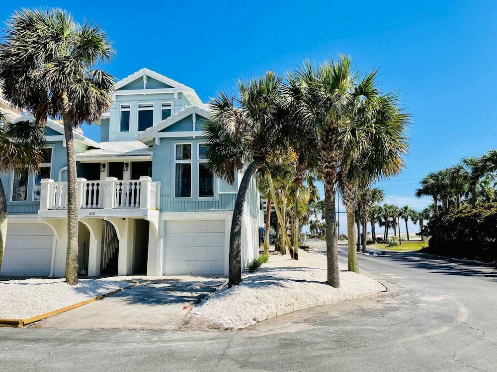 Days Like This -spacious Home Steps From the Beach — hotel in Navarre