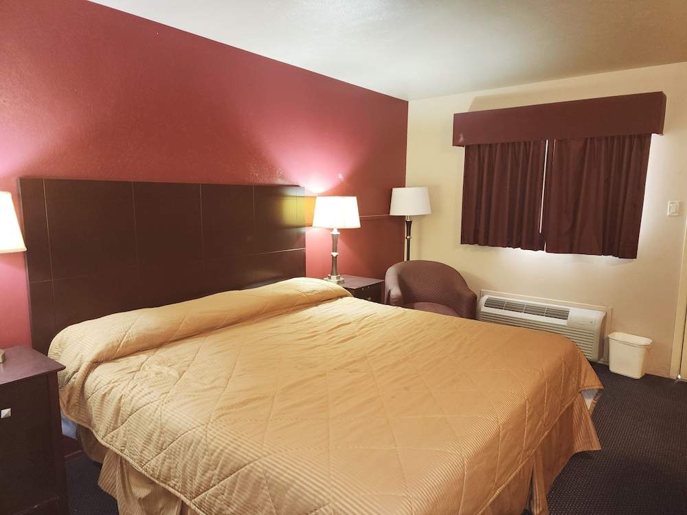 Colonial Inn Monahans