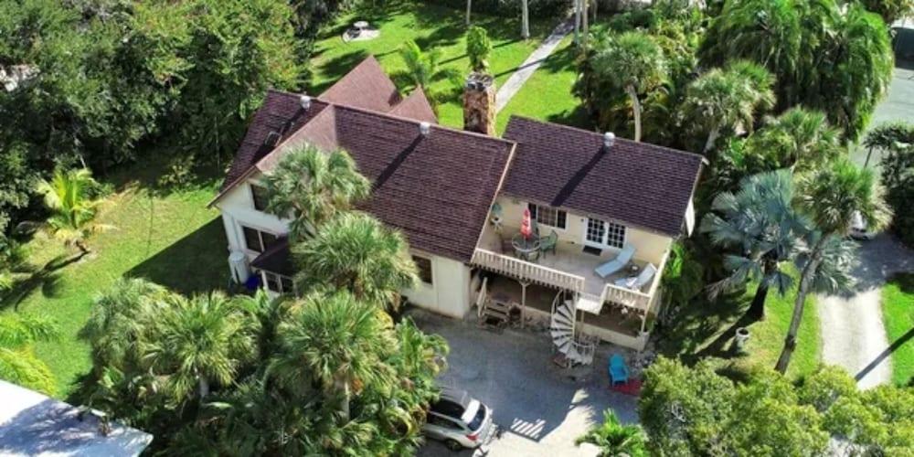 Casey Key Beach Condos — hotel in Nokomis