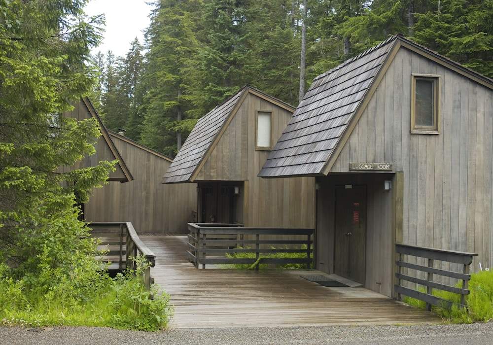 Glacier Bay Lodge