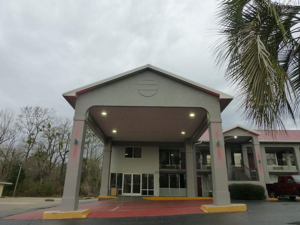 Red Roof Inn Evergreen