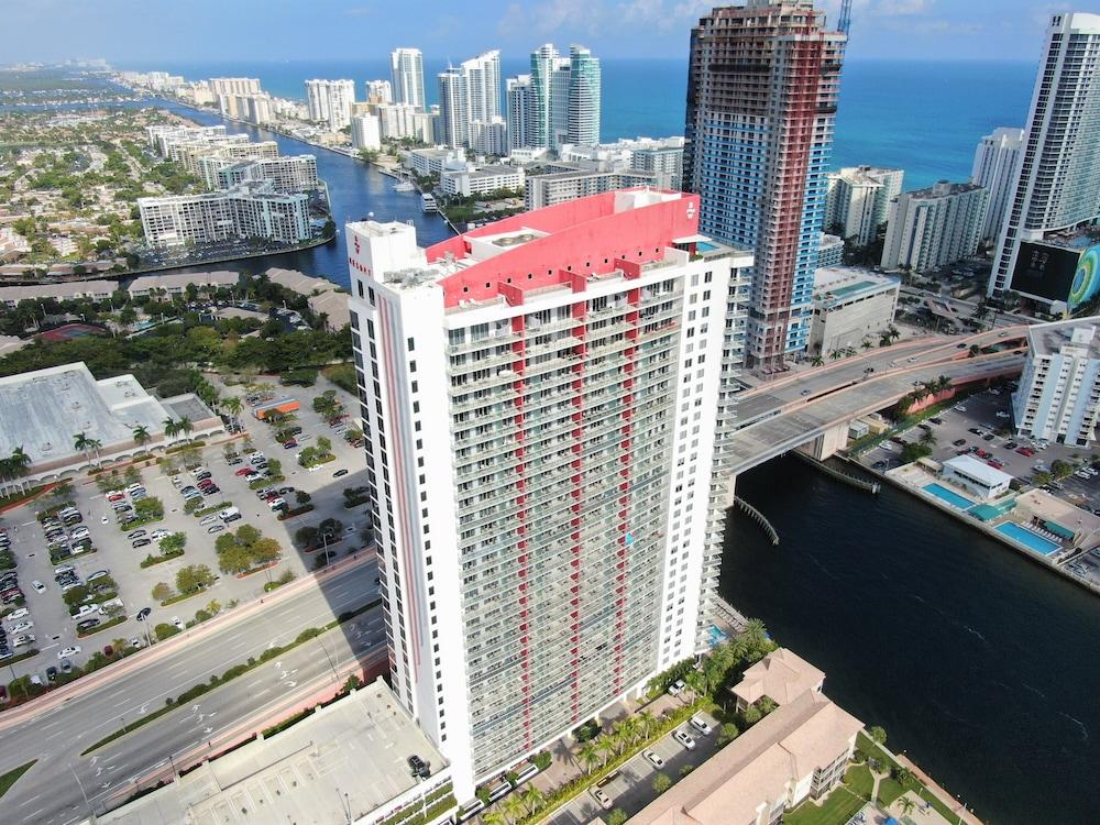 South Ocean Suites — hotel in Hallandale Beach