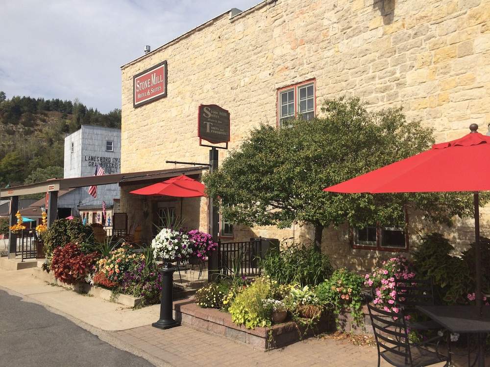 Stone Mill Hotel & Suites