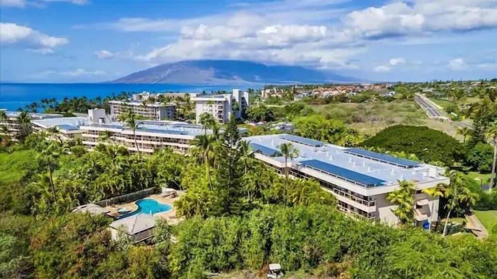 Signature Residences at Maui Banyan — hotel in Kihei