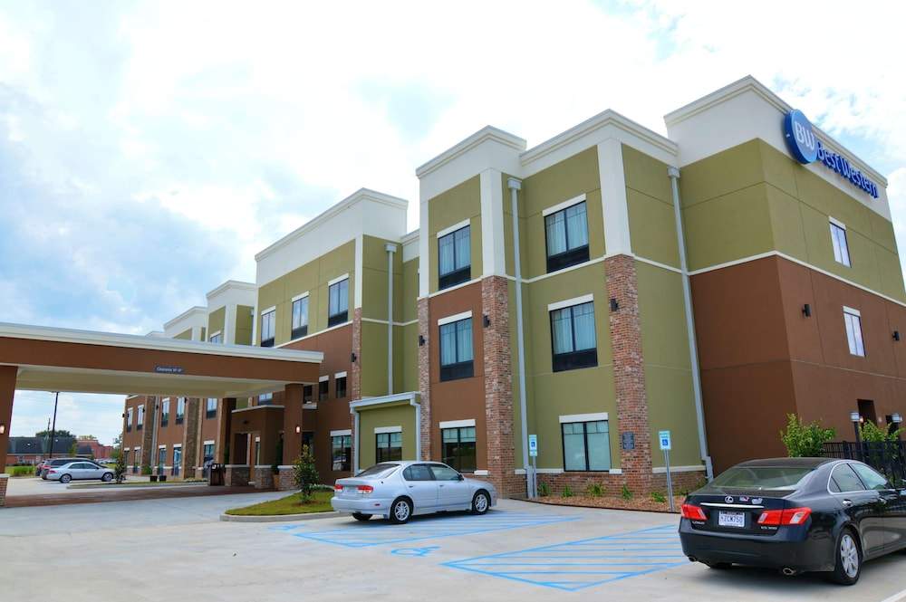 Wyndham Garden New Roads / False River