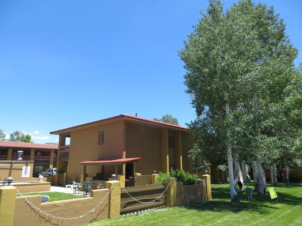 Adobe Inn — hotel in Durango