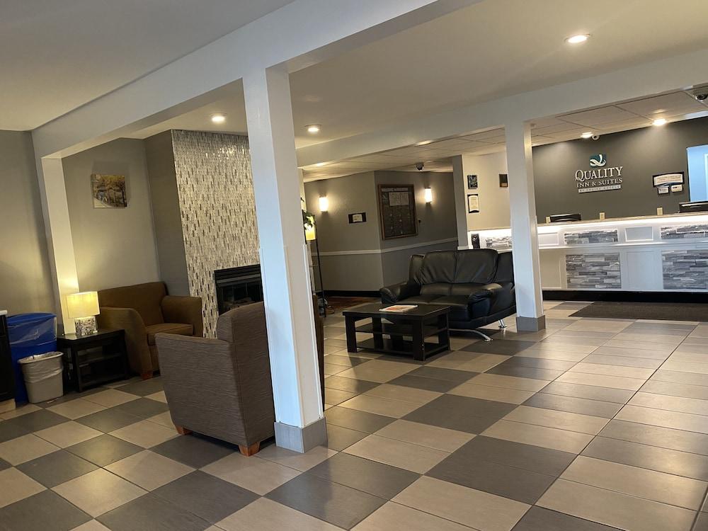 Quality Inn Mauston I-90 — hotel in Mauston