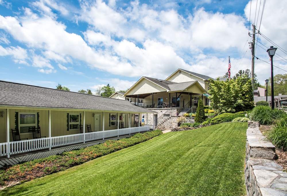 Boxwood Lodge