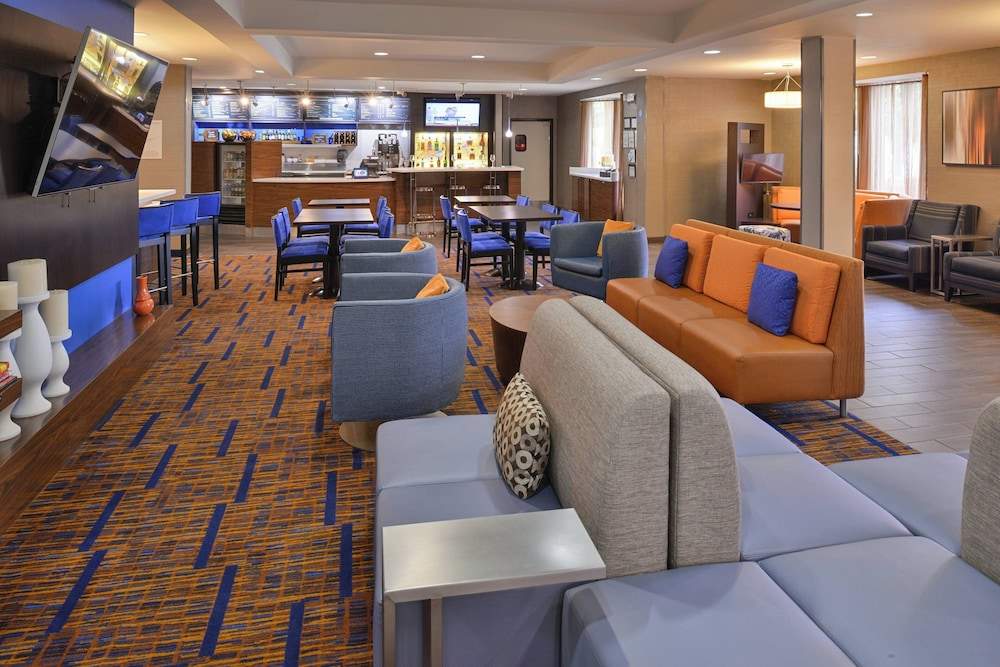 Courtyard Suwanee by Marriott